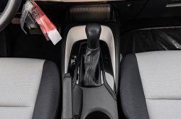 
2025 Toyota Corolla XLI 1.6L AT Petrol (White) full									