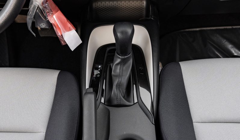 
2025 Toyota Corolla XLI 1.6L AT Petrol (White) full									