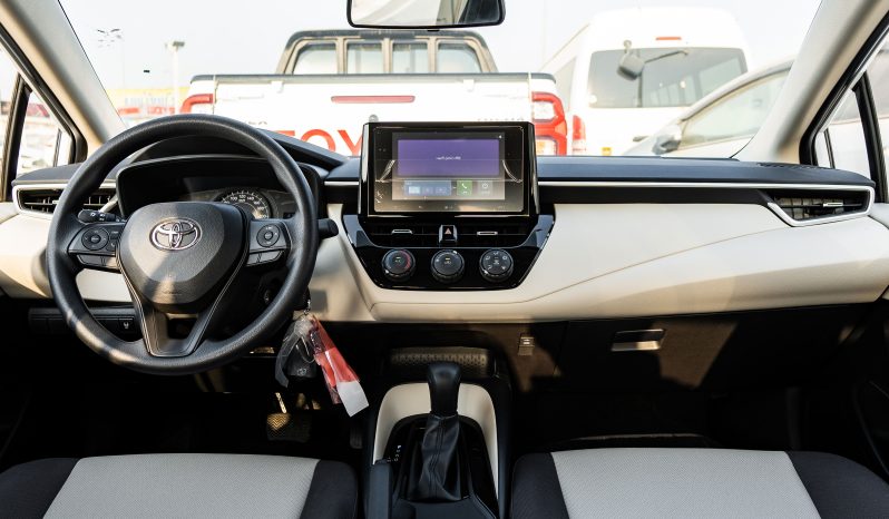
2025 Toyota Corolla XLI 1.6L AT Petrol (White) full									