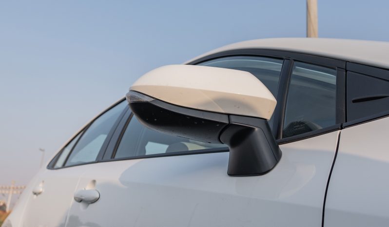 
2025 Toyota Corolla XLI 1.6L AT Petrol (White) full									