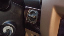 
										2025 Toyota Land Cruiser LC 79 4.0L AT Petrol Basic (Beige) full									