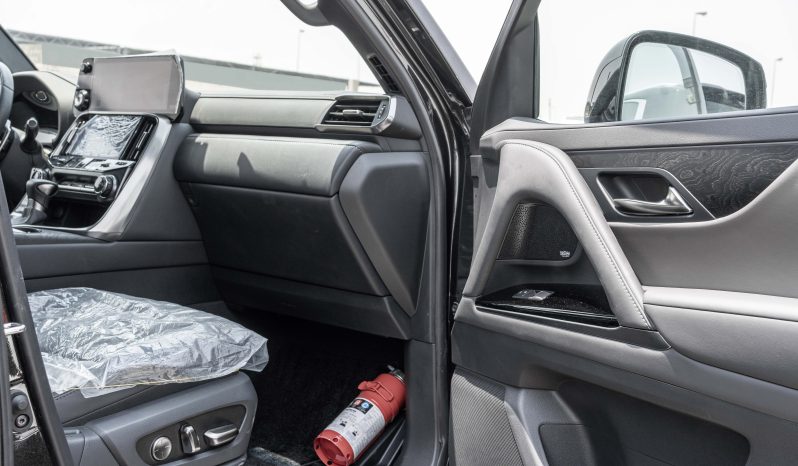 
								2025 Lexus LX600 Over-Trail 3.5L AT Petrol full									
