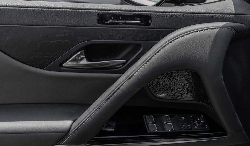 
								2025 Lexus LX600 Over-Trail 3.5L AT Petrol full									