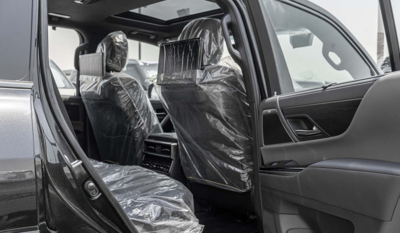 
								2025 Lexus LX600 Over-Trail 3.5L AT Petrol full									