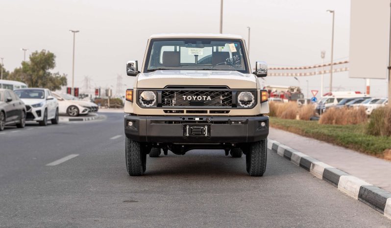 
2025 Toyota Land Cruiser LC79 SC 2.8L AT Diesel full									