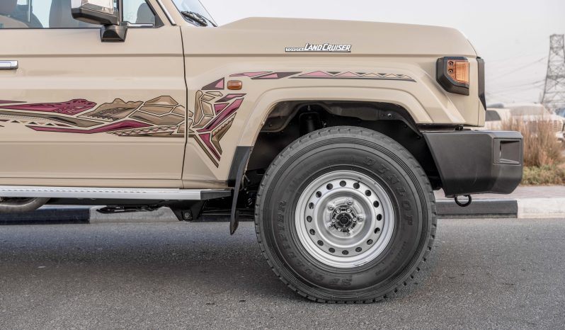 
2025 Toyota Land Cruiser LC79 SC 2.8L AT Diesel full									