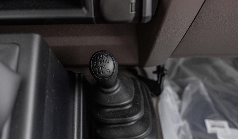 
2025 Toyota Land Cruiser LC79 SC 2.8L AT Diesel full									