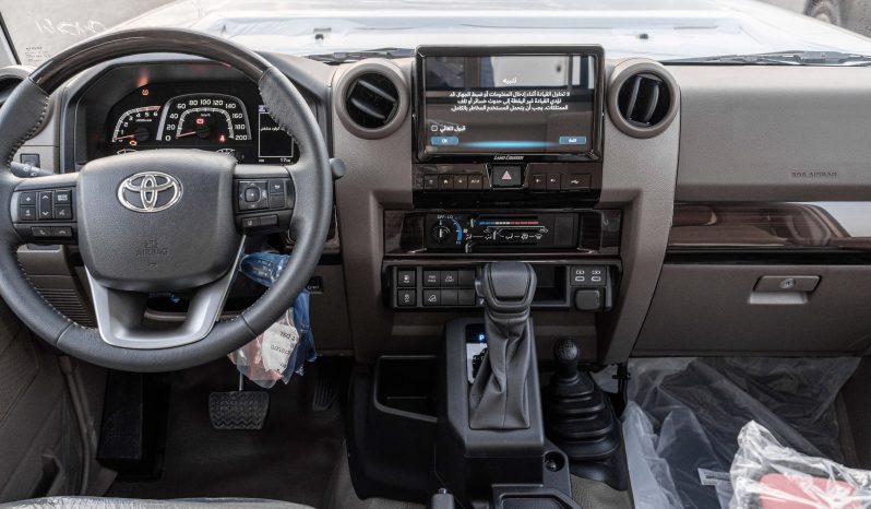 
2025 Toyota Land Cruiser LC79 SC 2.8L AT Diesel full									