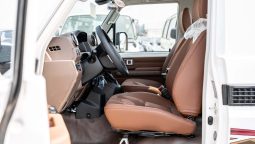 
2025 Toyota Land Cruiser LC 79 4.0L AT Petrol (White) full									