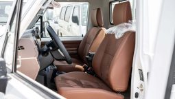 
2025 Toyota Land Cruiser LC 79 4.0L AT Petrol (White) full									