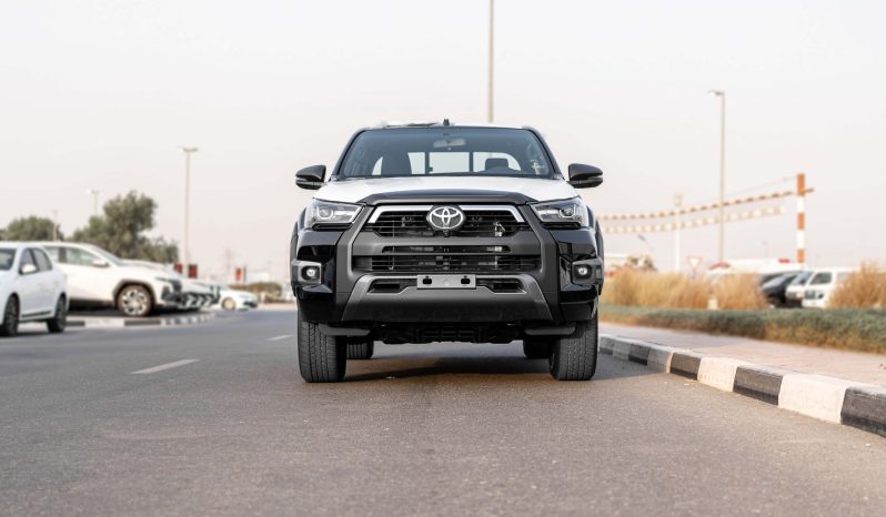 
2025 Toyota Hilux Adventure 4.0L AT Petrol (Black-Black) full									