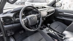 
2025 Toyota Hilux Adventure 4.0L AT Petrol (Black-Black) full									