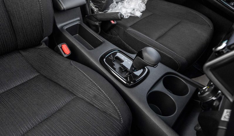 
2025 Toyota Hilux Adventure 4.0L AT Petrol (Black-Black) full									