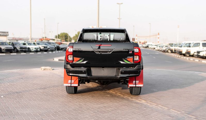 
								2025 Toyota Hilux GR-Sport Rally Edition 4.0L AT Petrol full									