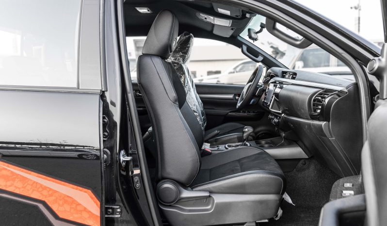 
								2025 Toyota Hilux GR-Sport Rally Edition 4.0L AT Petrol full									