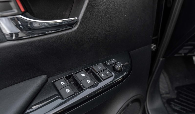 
								2025 Toyota Hilux GR-Sport Rally Edition 4.0L AT Petrol full									
