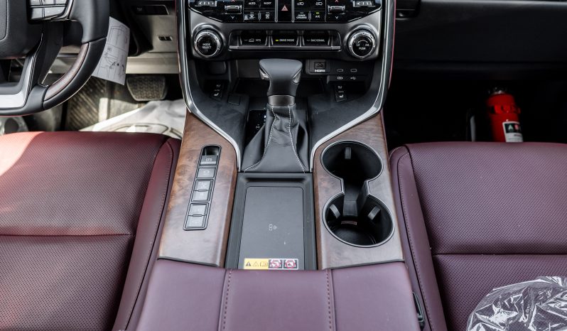 
2026 Lexus LX600 Signature 3.5L AT Petrol w/ Wood Accent full									