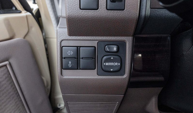 
2025 Toyota Land Cruiser LC 79 2.8L Diesel MT Beige-Brown full									