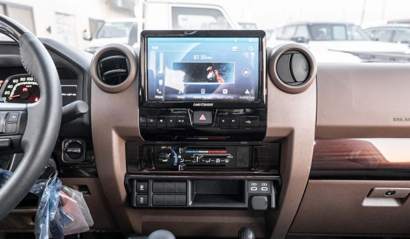 
2025 Toyota Land Cruiser LC 79 2.8L Diesel MT Beige-Brown full									