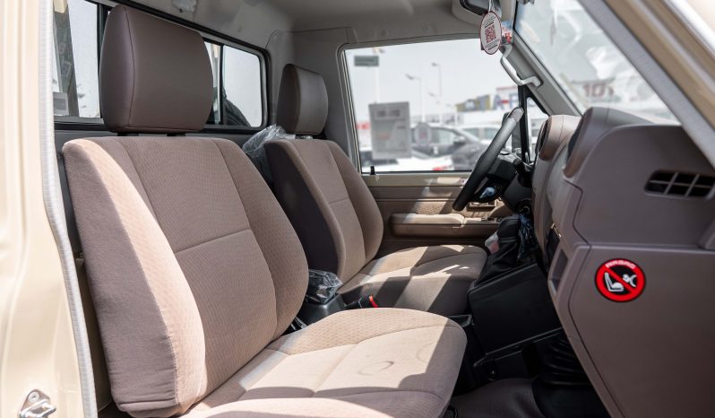 
2025 Toyota Land Cruiser LC 79 2.8L AT Diesel (Beige-Brown) full									