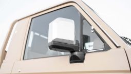 
2025 Toyota Land Cruiser LC 79 2.8L AT Diesel (Beige-Brown) full									