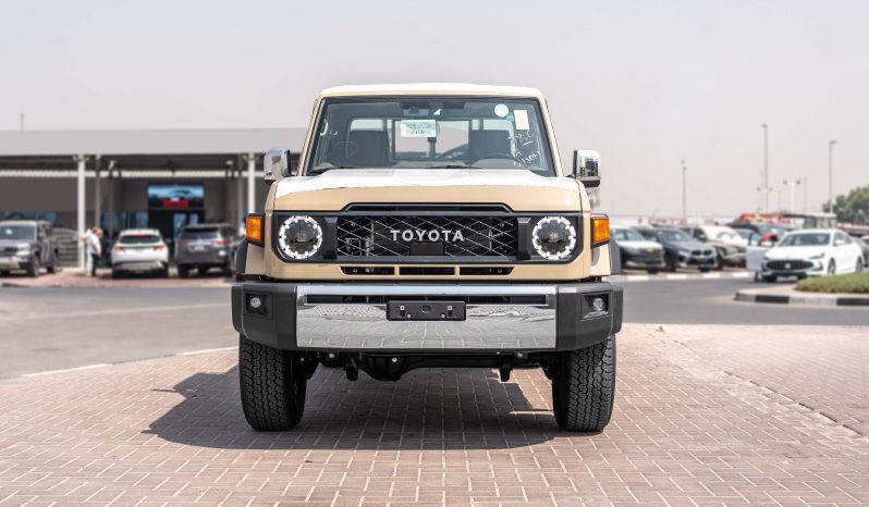 
2025 Toyota Land Cruiser LC 79 2.8L Diesel MT Beige-Brown full									