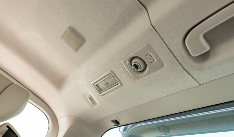 
2026 Toyota Granvia 3.5L Premium AT Petrol full									
