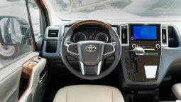 
2026 Toyota Granvia 3.5L Premium AT Petrol full									