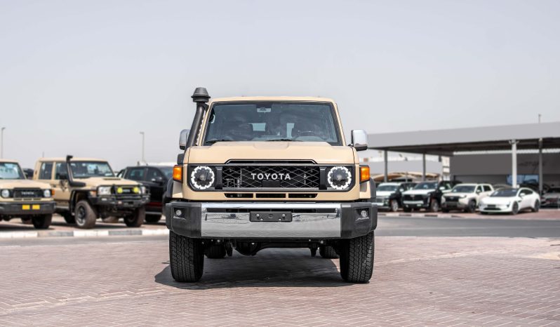 
2026 Toyota Land Cruiser LC76 2.8L AT Diesel (beige) full									