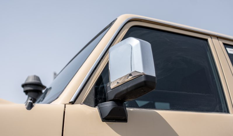 
2026 Toyota Land Cruiser LC76 2.8L AT Diesel (beige) full									