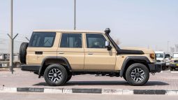 
2026 Toyota Land Cruiser LC76 2.8L AT Diesel (beige) full									