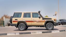 2025 Toyota Land Cruiser LC 76 2.8L AT Diesel (Beige-Brown)