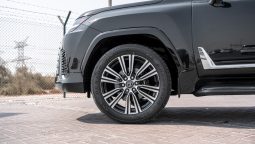 
2026 Lexus LX700h Signature 3.5L AT Hybrid (with Auto park) full									