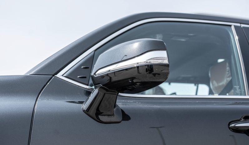 
2026 Lexus LX700h Signature 3.5L AT Hybrid (with Auto park) full									