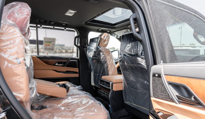 
2026 Lexus LX700h Signature 3.5L AT Hybrid (with Auto park) full									