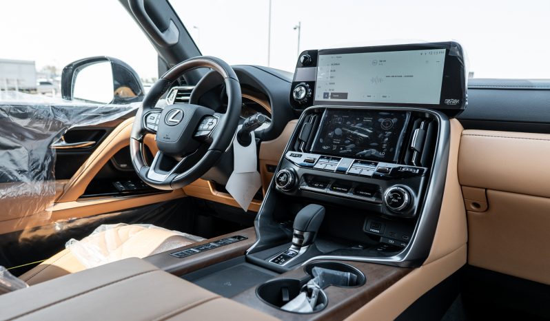 
2026 Lexus LX700h Signature 3.5L AT Hybrid (with Auto park) full									