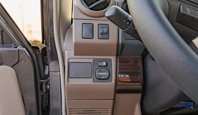 2025 Toyota Land Cruiser LC 79 4.0L AT Petrol (Gray-Brown) full