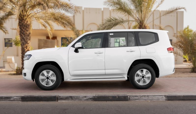 
2026 Toyota Land Cruiser GXR 3.5L AT Petrol (Basic) full									