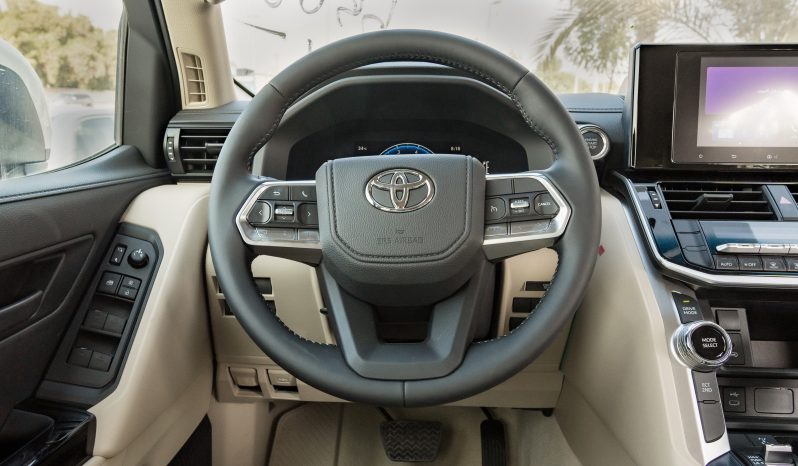 
2026 Toyota Land Cruiser GXR 3.5L AT Petrol (Basic) full									