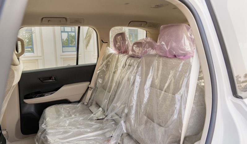 
2026 Toyota Land Cruiser GXR 3.5L AT Petrol (Basic) full									