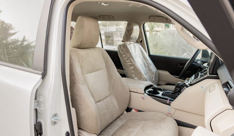 
2026 Toyota Land Cruiser GXR 3.5L AT Petrol (Basic) full									