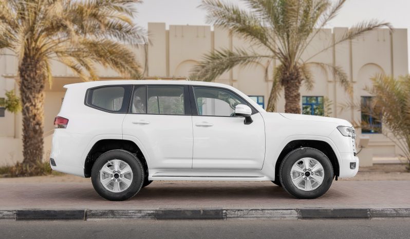 
2026 Toyota Land Cruiser GXR 3.5L AT Petrol (Basic) full									