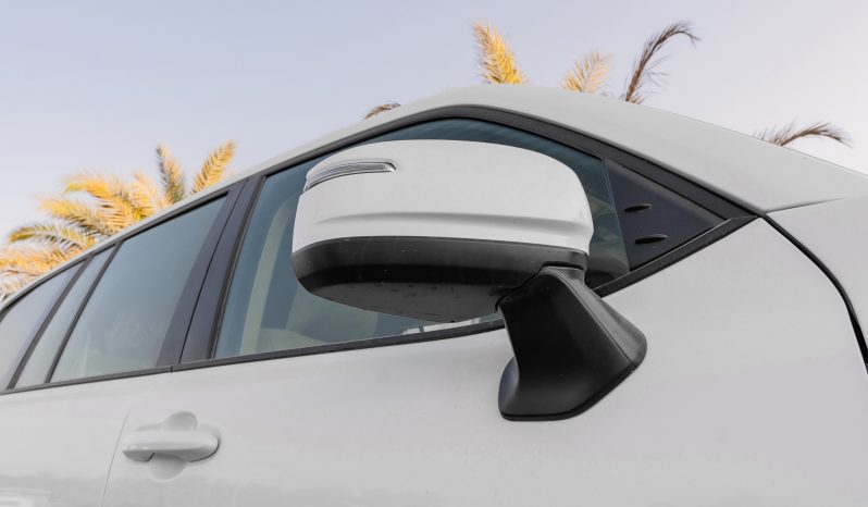 
2026 Toyota Land Cruiser GXR 3.5L AT Petrol (Basic) full									