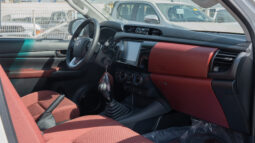 
2025 Toyota Hilux 2.7L SC MT Petrol 4WD 2Door full									