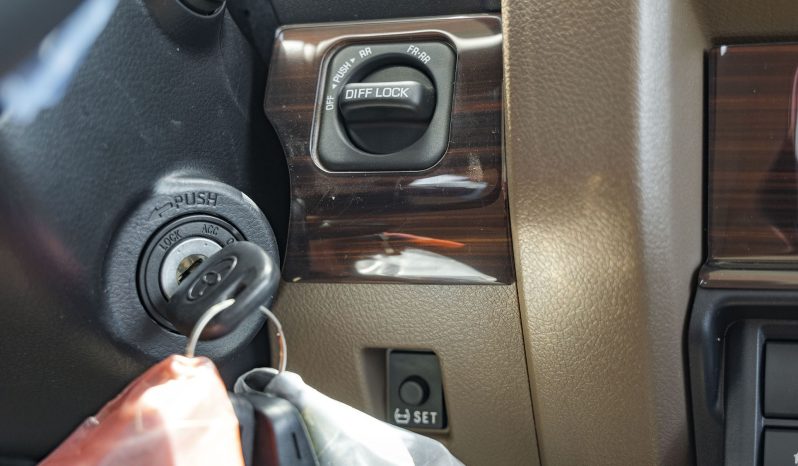 
2026 Toyota Land Cruiser LC71 2.8L AT Diesel (Beige) full									