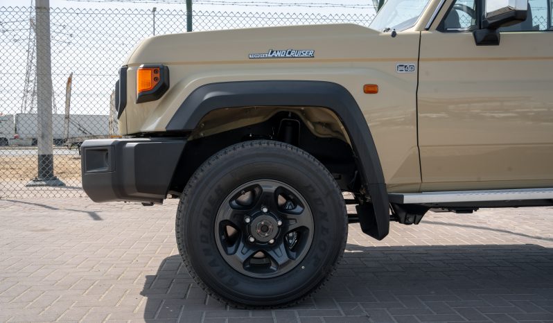 
2025 Toyota LC79 SC 4.0 Petrol Mid Option Manual full									