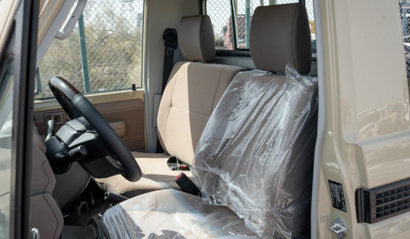 
2025 Toyota LC79 SC 4.0 Petrol Mid Option Manual full									