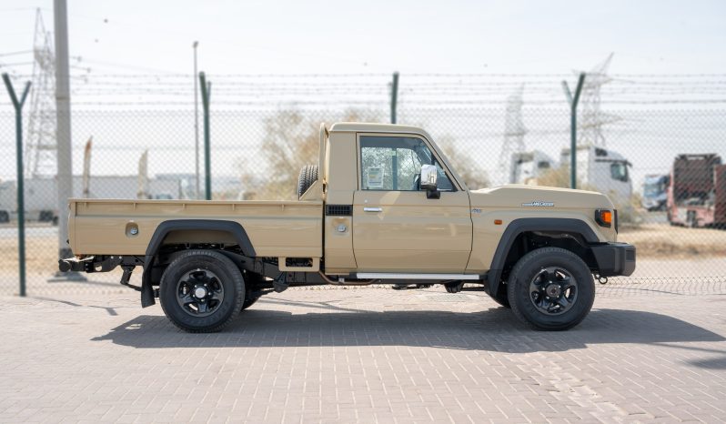 
2025 Toyota LC79 SC 4.0 Petrol Mid Option Manual full									