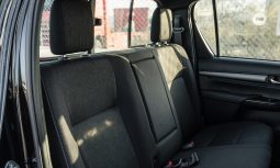 
2026 Toyota Hilux Adventure 4.0L AT Petrol (Black-Black) full									