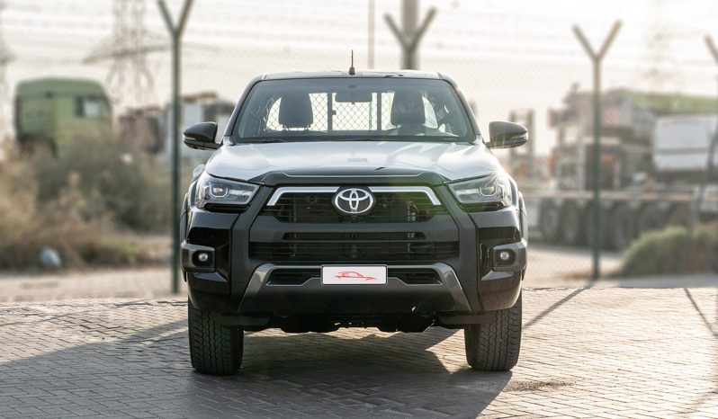 
2026 Toyota Hilux Adventure 4.0L AT Petrol (Black-Black) full									